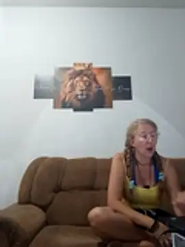 MILEIDE980 online show from March 2026 09:26:01 AM