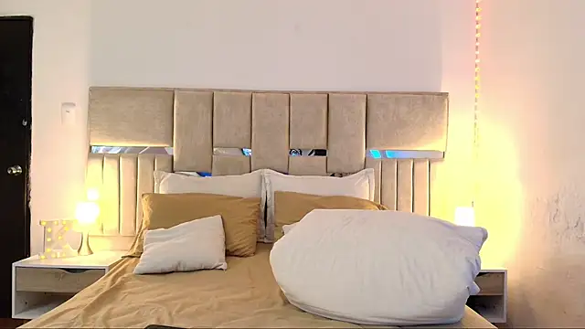 KimGeorgia  online show from November 2025 12:13:01 AM