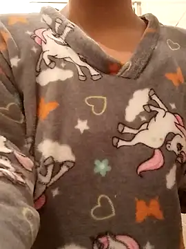 Snapshot of CharlotteScotte chatting on December 2024 09:39:01 AM CharlotteScotte online show from December 2024 09:39:01 AM