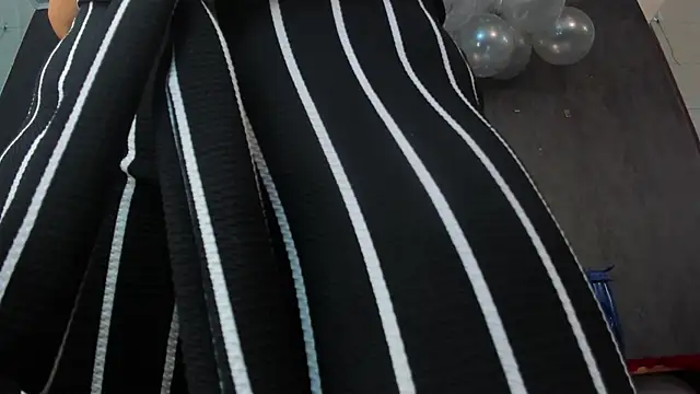 Snapshot of CharlotteScotte chatting on December 2024 02:05:02 PM CharlotteScotte online show from December 2024 02:05:02 PM