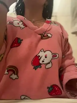 Snapshot of CharlotteScotte chatting on December 2024 09:23:01 AM CharlotteScotte online show from December 2024 09:23:01 AM