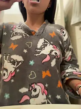 Snapshot of CharlotteScotte chatting on December 2024 09:31:01 AM CharlotteScotte online show from December 2024 09:31:01 AM