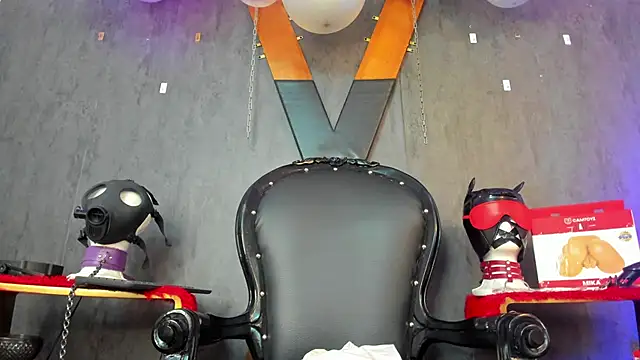 Snapshot of CharlotteScotte chatting on January 2025 12:05:01 PM CharlotteScotte online show from January 2025 12:05:01 PM