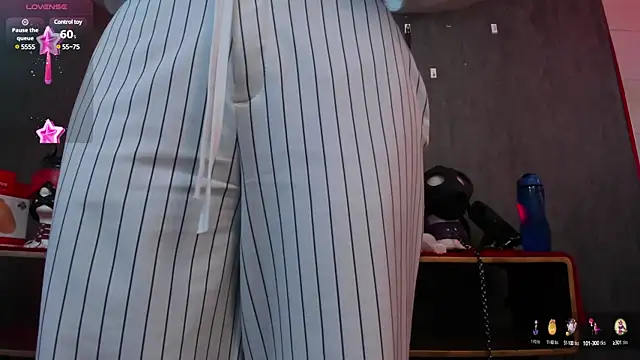 Snapshot of CharlotteScotte chatting on January 2025 11:54:01 AM CharlotteScotte online show from January 2025 11:54:01 AM