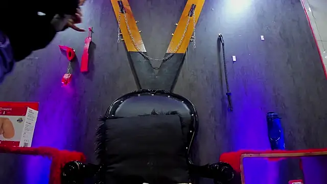 Snapshot of CharlotteScotte chatting on January 2025 11:30:02 AM CharlotteScotte online show from January 2025 11:30:02 AM