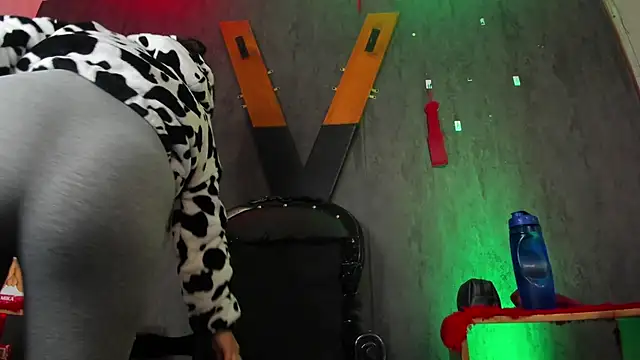 Snapshot of CharlotteScotte chatting on January 2025 11:53:01 AM CharlotteScotte online show from January 2025 11:53:01 AM