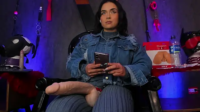 Snapshot of CharlotteScotte chatting on January 2025 04:23:01 PM CharlotteScotte online show from January 2025 04:23:01 PM