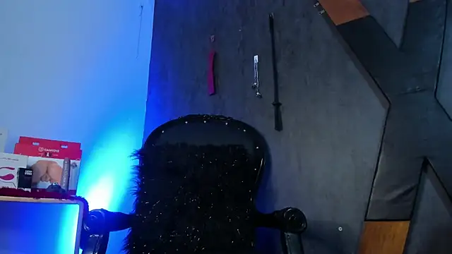 Snapshot of CharlotteScotte chatting on March 2025 11:27:02 AM CharlotteScotte online show from March 2025 11:27:02 AM