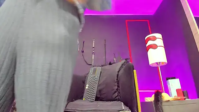 Snapshot of CharlotteScotte chatting on September 2025 11:54:01 AM CharlotteScotte online show from September 2025 11:54:01 AM