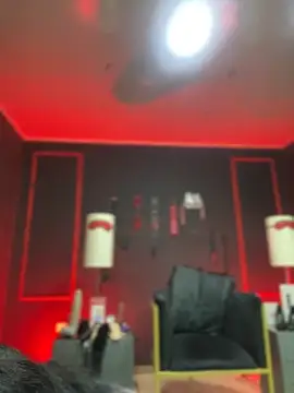 Snapshot of CharlotteScotte chatting on October 2025 12:04:02 PM CharlotteScotte online show from October 2025 12:04:02 PM