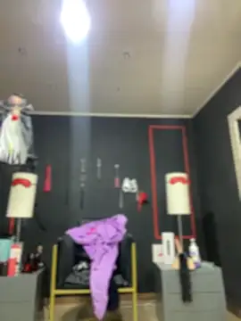 Snapshot of CharlotteScotte chatting on October 2025 11:29:01 AM CharlotteScotte online show from October 2025 11:29:01 AM