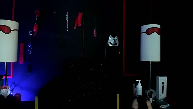 Snapshot of CharlotteScotte chatting on October 2025 12:06:01 PM CharlotteScotte online show from October 2025 12:06:01 PM