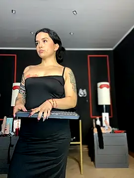 Snapshot of CharlotteScotte chatting on November 2025 11:33:01 AM CharlotteScotte online show from November 2025 11:33:01 AM