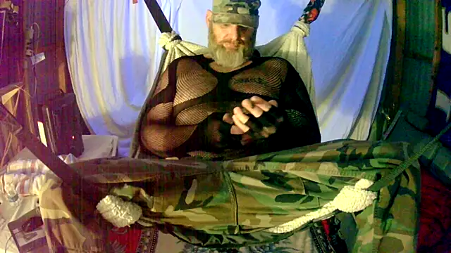 Snapshot of Cummerforyouu2 chatting on March 2026 06:57:01 AM Cummerforyouu2 online show from March 2026 06:57:01 AM