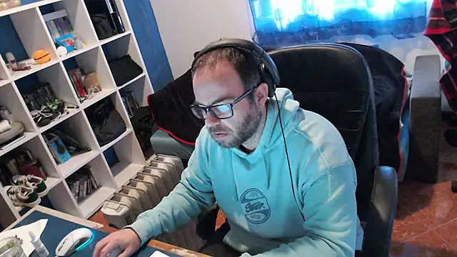 ravingr4d4 online show from February 2025 09:07:01 AM