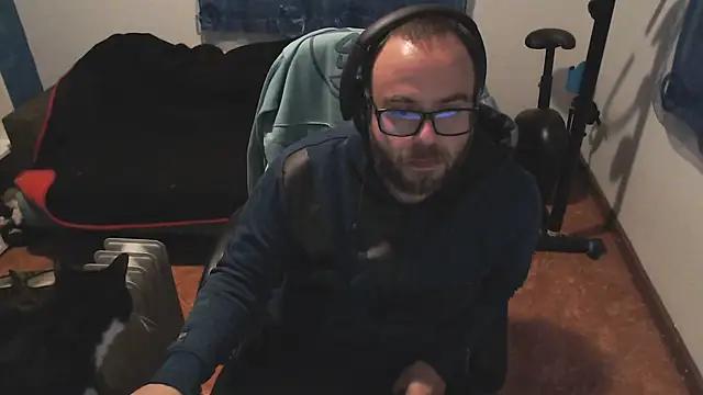 ravingr4d4 online show from February 2025 09:14:01 PM
