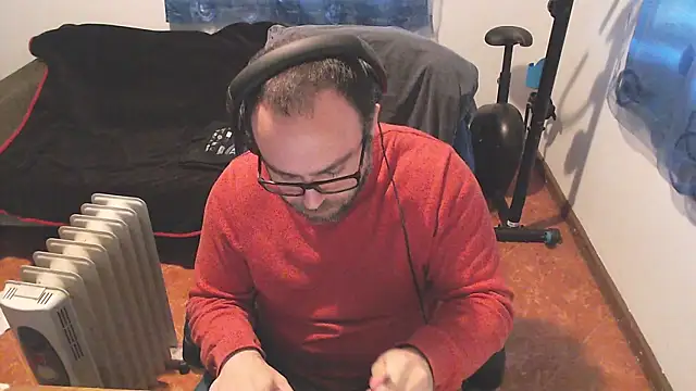 ravingr4d4 online show from February 2025 12:14:02 PM