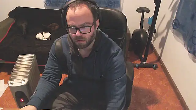 ravingr4d4 online show from February 2025 10:14:02 PM