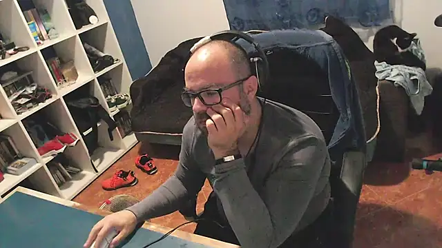 ravingr4d4 online show from October 2025 11:28:02 PM