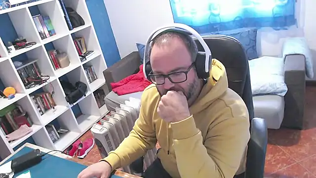 ravingr4d4 online show from November 2025 12:18:01 PM