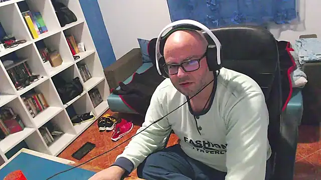 ravingr4d4 online show from December 2025 11:45:02 PM