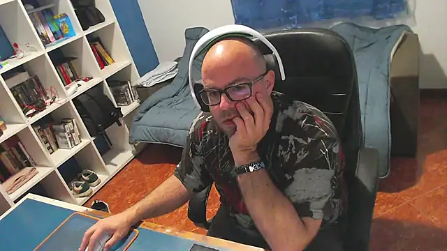 ravingr4d4 online show from April 2026 09:19:01 PM