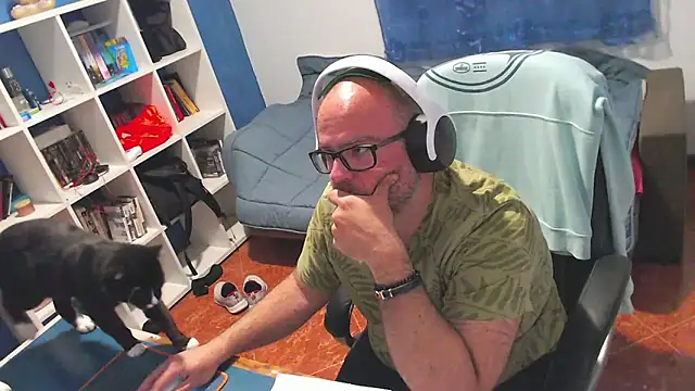 ravingr4d4 online show from May 2026 09:23:01 PM