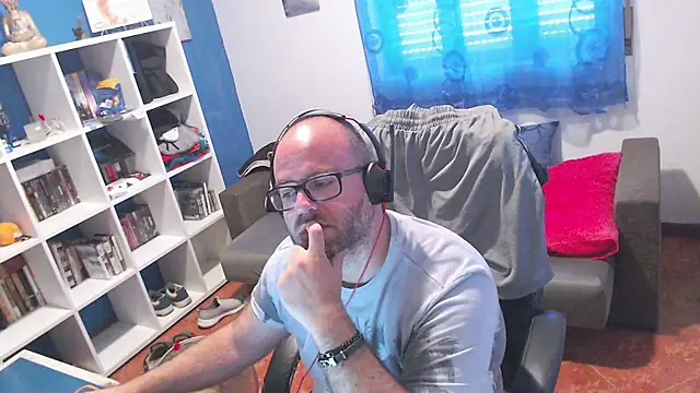 ravingr4d4 online show from June 2026 01:04:01 PM