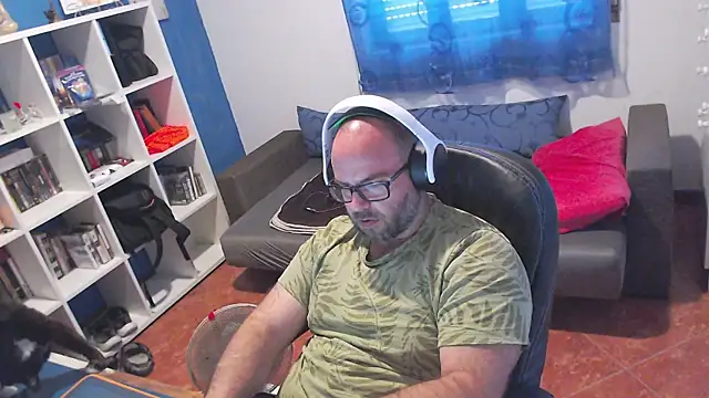 ravingr4d4 online show from June 2026 10:15:01 AM