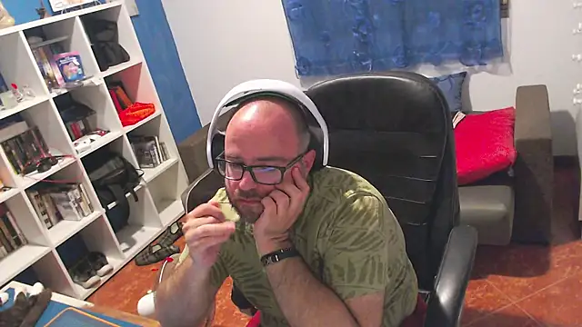ravingr4d4 online show from June 2026 09:49:01 PM