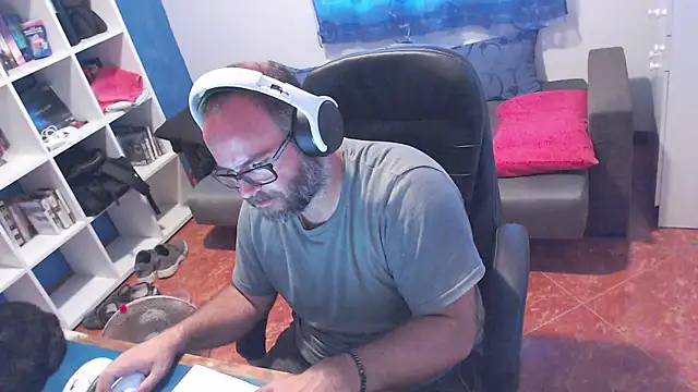 ravingr4d4 online show from July 2026 02:13:01 PM