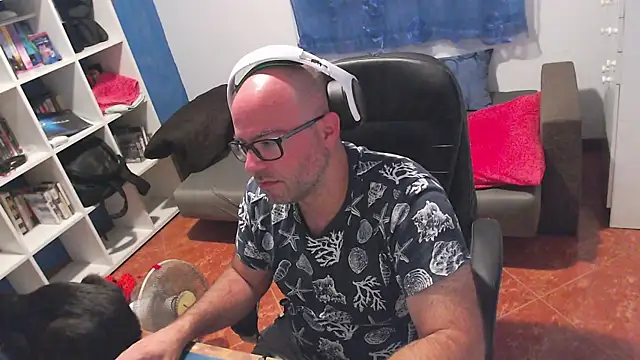 ravingr4d4 online show from August 2026 09:46:02 PM