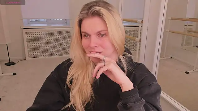 Snapshot of _faptax chatting on October 2025 06:58:02 AM faptax online show from October 2025 06:58:02 AM