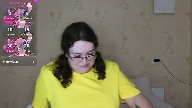 Snapshot of VladaCandy chatting on February 2025 10:26:02 PM VladaCandy online show from February 2025 10:26:02 PM