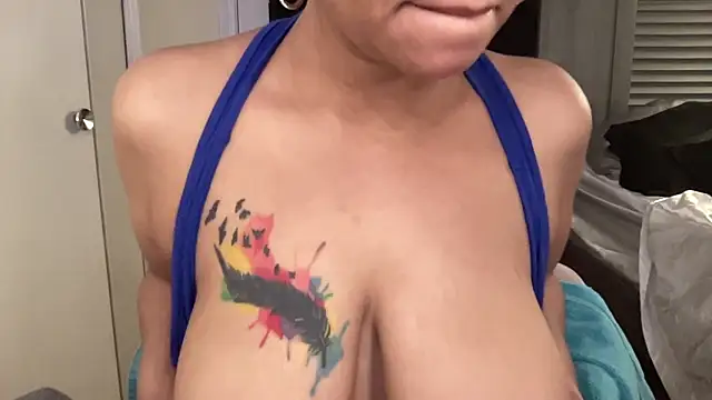 Snapshot of cocaNutt chatting on October 2025 12:26:02 PM cocaNutt online show from October 2025 12:26:02 PM