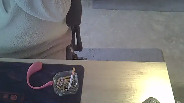 Silvia2277 online show from January 2026 07:01:01 AM