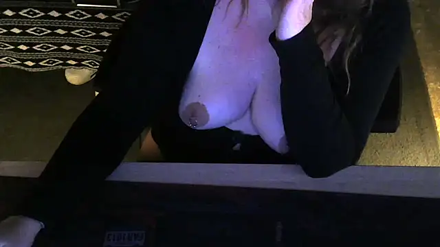 Silvia2277 online show from March 2026 07:08:02 PM