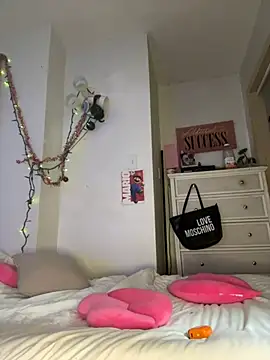 OriginalBarbieEst92 online show from January 2025 05:02:01 PM