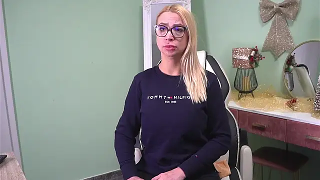 CelineConner online show from January 2025 05:06:02 AM