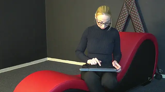 CelineConner online show from March 2025 05:11:01 AM