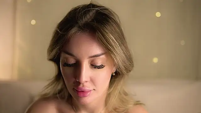 AnnyBangs online show from March 2025 12:48:02 PM