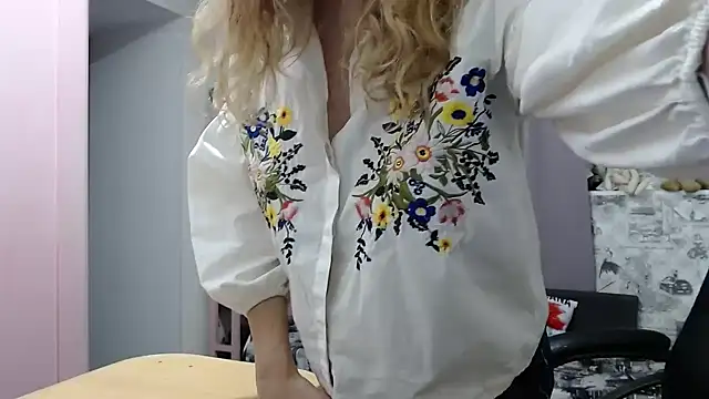 Helen1974 online show from January 2025 02:49:01 PM