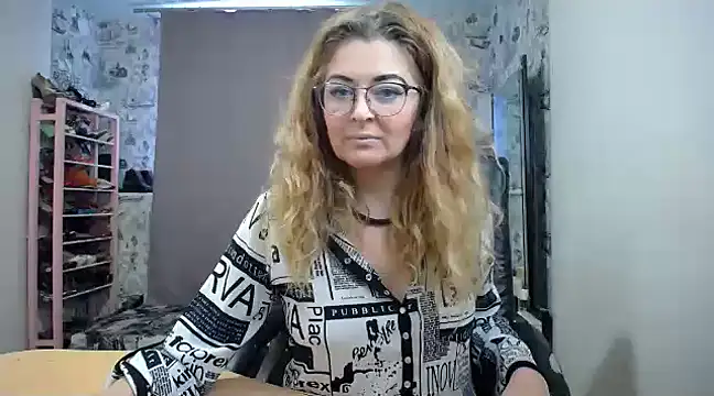 Helen1974 online show from February 2025 07:50:01 AM