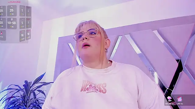 Snapshot of sophiarossee_ chatting on February 2026 01:29:02 PM sophiarossee online show from February 2026 01:29:02 PM