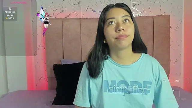 Snapshot of sexylaurita chatting on October 2025 02:25:01 PM sexylaurita online show from October 2025 02:25:01 PM