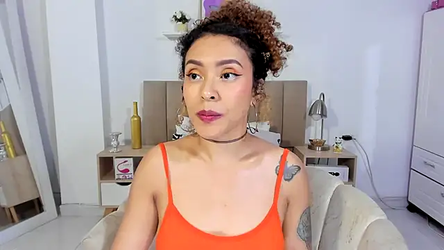Zoe Gruber online show from June 2026 02:53:01 AM
