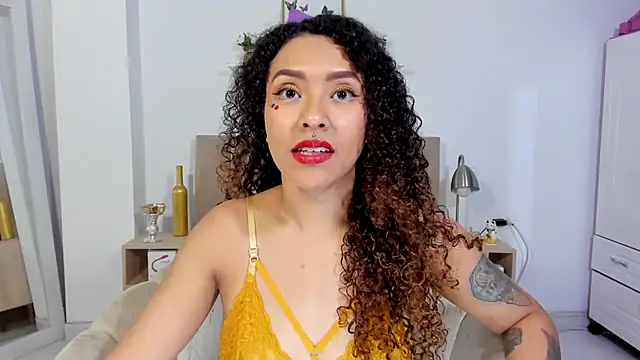 Zoe Gruber online show from June 2026 12:20:01 AM