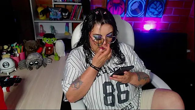 Snapshot of juliette_rd chatting on October 2025 03:13:02 AM juliette rd online show from October 2025 03:13:02 AM