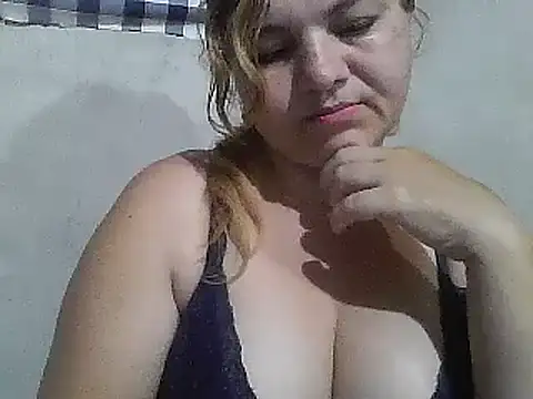 Snapshot of laiscibelle chatting on September 2025 02:55:02 AM laiscibelle online show from September 2025 02:55:02 AM
