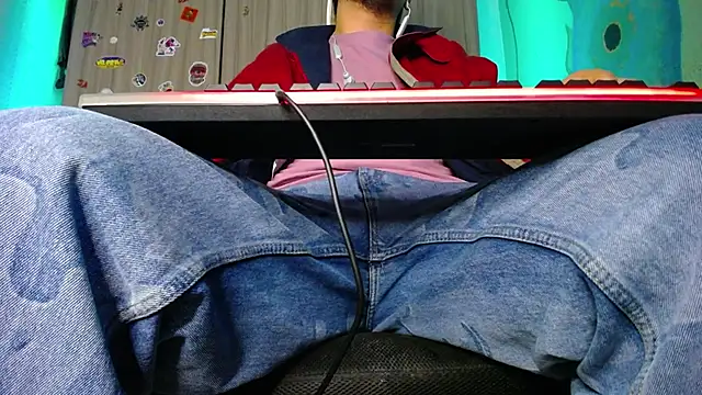 Snapshot of zacwatson_ chatting on January 2025 03:22:01 AM zacwatson online show from January 2025 03:22:01 AM